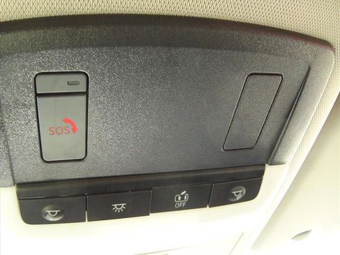 Used 2024 Nissan Rogue SV image 29