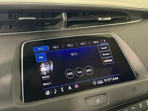 Used 2020 Cadillac XT4 Premium Luxury AWD/4WD image 21