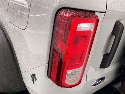 Used 2024 Ford Bronco Heritage Edition image 30
