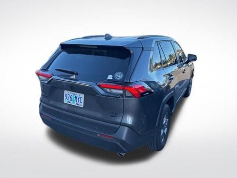 Used 2024 Toyota RAV4 XLE w/ Convenience Package image 7