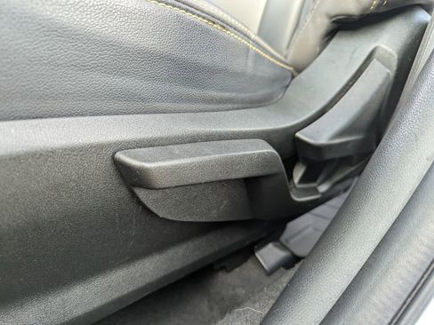 Used 2022 Subaru Crosstrek 2.5i Sport w/ Moonroof Package image 25