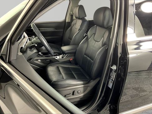 Used 2024 Kia Telluride EX w/ EX Captain's Chair Package AWD/4WD image 21