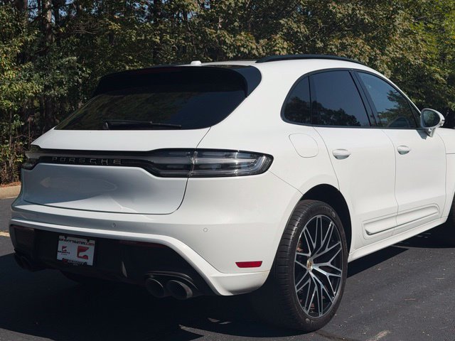 Used 2023 Porsche Macan AWD/4WD image 9