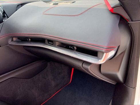 Used 2022 Chevrolet Corvette Stingray Preferred Conv w/ Z51 Performance Package RWD image 19