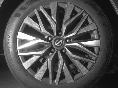 Used 2025 Nissan Altima 2.5 SV FWD image 18