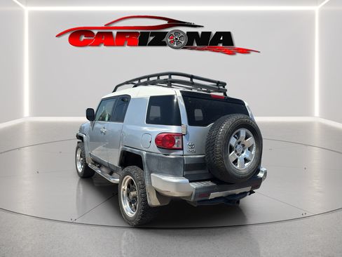 Used 2007 Toyota FJ Cruiser 4WD w/ Upgrade Pkg 1 image 7