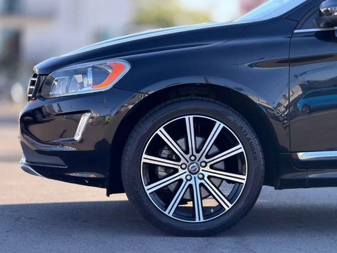 Used 2015 Volvo XC60 T5 Premier w/ Proximity Package image 7