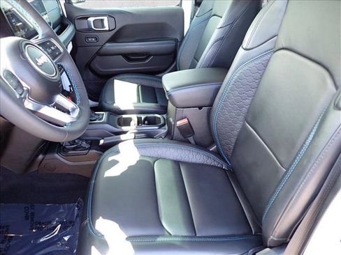 Used 2024 Jeep Wrangler High Altitude AWD/4WD image 12