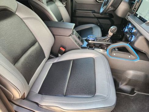 Used 2024 Ford Bronco Black Diamond image 15