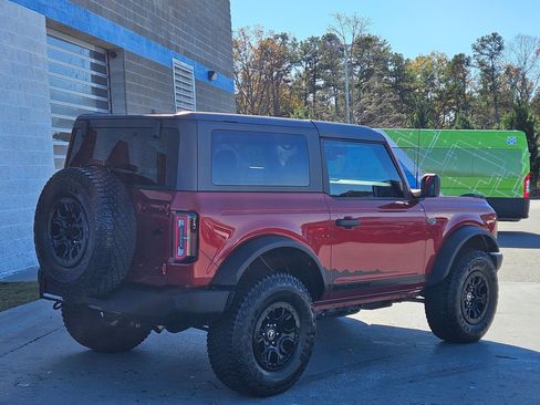 Used 2022 Ford Bronco Wildtrak image 7