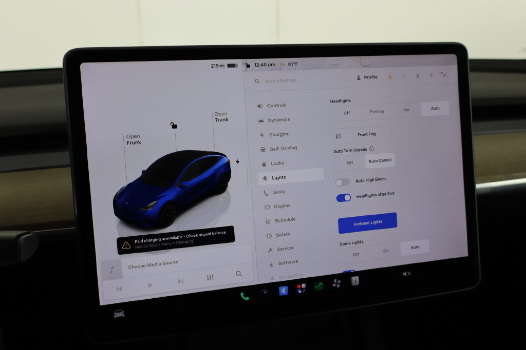 Used 2023 Tesla Model Y Long Range AWD/4WD image 33