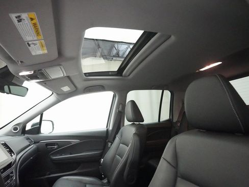 Certified 2023 Honda Ridgeline RTL image 33