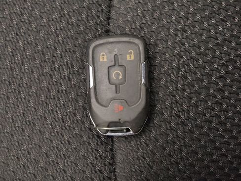 Used 2024 GMC Terrain SLE w/ Driver Convenience Package FWD image 32