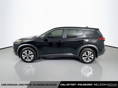 Used 2023 Nissan Rogue SV AWD/4WD image 8