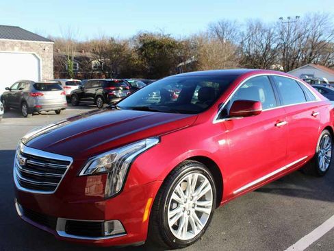 Used 2019 Cadillac XTS Luxury image 1