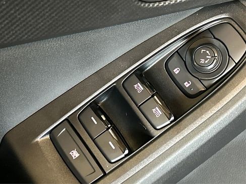 Certified 2025 Subaru Crosstrek 2.5i Wilderness w/ Crosstrek Mirror Package image 37