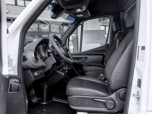 Used 2026 Mercedes-Benz Sprinter 2500 image 12