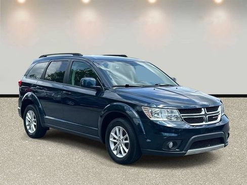 Used 2013 Dodge Journey SXT w/ Popular Equipment Group FWD image 3