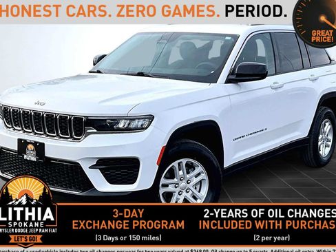 Used 2024 Jeep Grand Cherokee Laredo AWD/4WD image 1