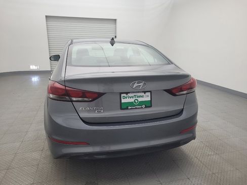 Used 2017 Hyundai Elantra SE image 6