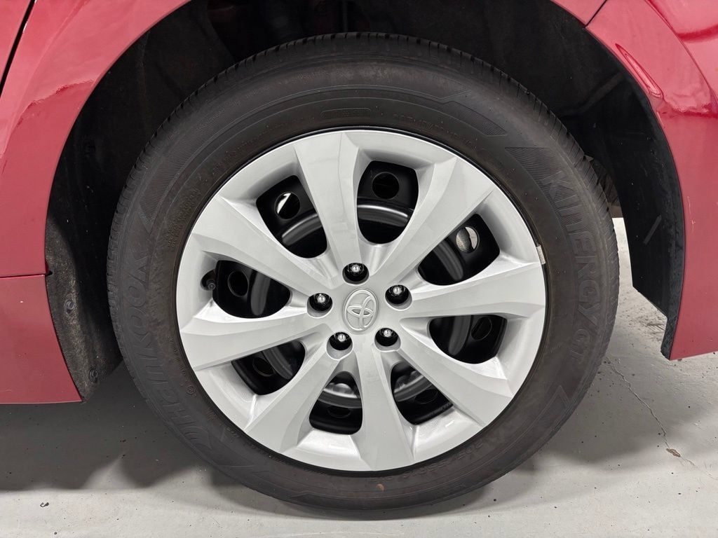 Used 2026 Toyota Corolla LE FWD image 62