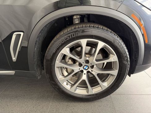 Used 2022 BMW X5 xDrive40i w/ Executive Package image 13