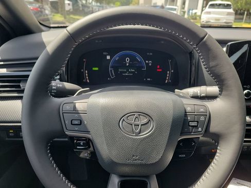 New 2026 Toyota Camry SE w/ Convenience Package FWD image 8