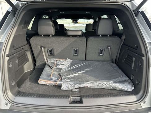Used 2024 GMC Acadia AT4 w/ LPO, Floor Liner Package image 57
