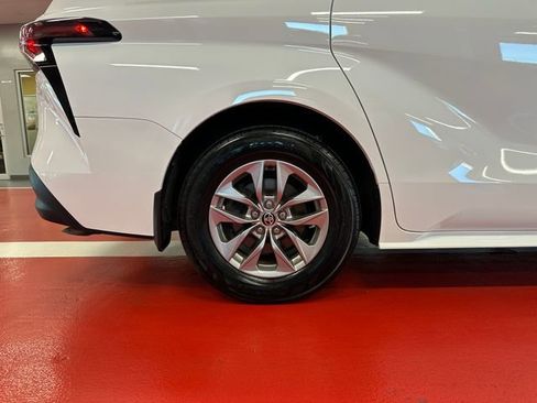 Certified 2025 Toyota Sienna LE w/ LE Plus Package AWD/4WD image 29