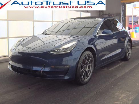 Used 2018 Tesla Model 3 Long Range RWD image 1