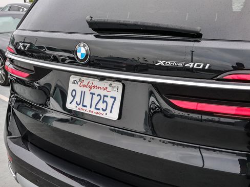 Used 2024 BMW X7 xDrive40i image 7