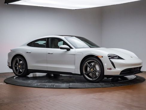 Certified 2022 Porsche Taycan 4S image 15