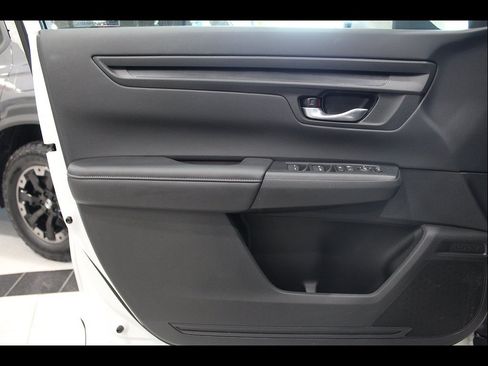 Certified 2025 Honda CR-V EX image 15