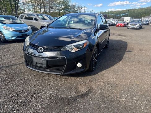 Used 2014 Toyota Corolla S FWD image 2