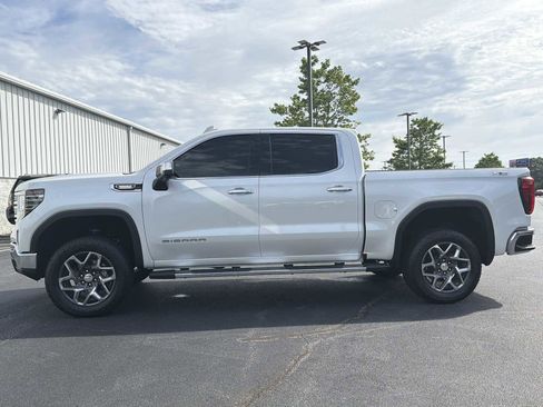 Used 2024 GMC Sierra 1500 SLT w/ SLT Premium Plus Package AWD/4WD image 24