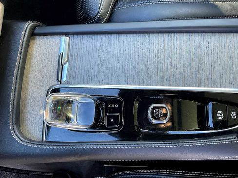 Used 2023 Volvo XC90 B6 Ultimate image 20