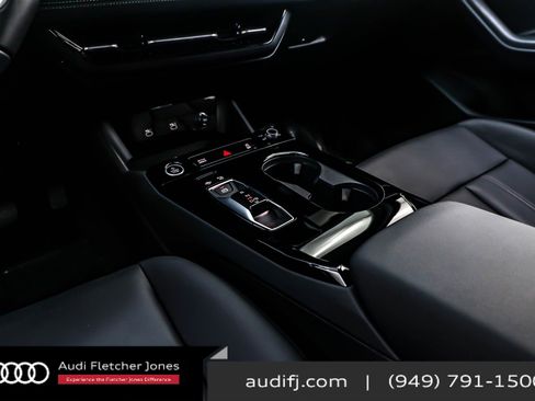 Used 2025 Audi Q6 e-tron Premium w/ Convenience Package image 6