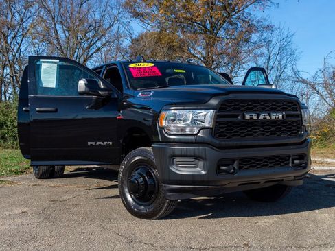 Used 2022 RAM 3500 Tradesman w/ Max Tow Package image 12