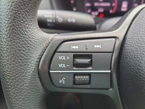 Certified 2025 Honda Accord SE image 27