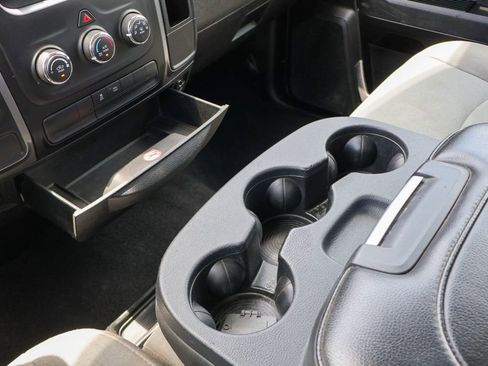 Used 2021 RAM 1500 Classic SLT RWD image 15