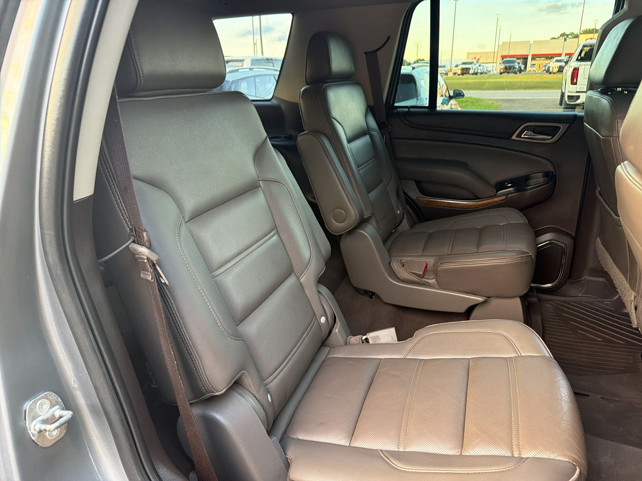 Used 2020 GMC Yukon Denali w/ Denali Ultimate Package AWD/4WD image 28