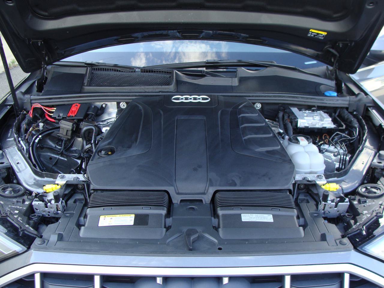 Used 2024 Audi Q7 2.0T Premium AWD/4WD image 34
