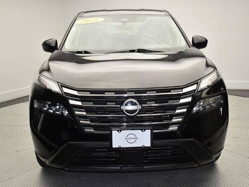 Certified 2024 Nissan Rogue SV AWD/4WD image 2