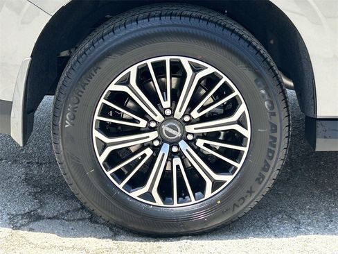 New 2026 Nissan Armada Platinum image 7