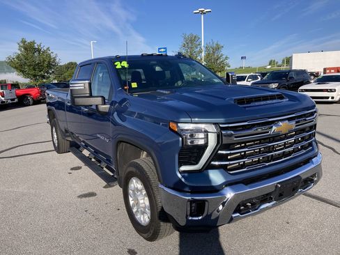 Used 2024 Chevrolet Silverado 3500 LTZ AWD/4WD image 1