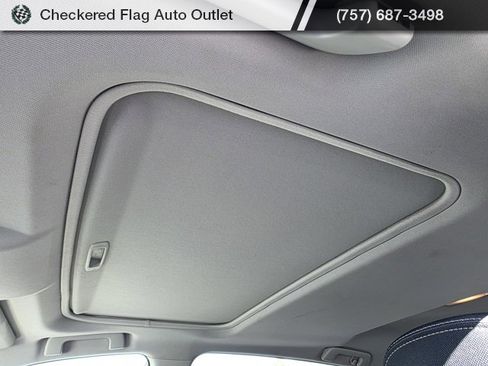 Used 2014 Toyota RAV4 XLE image 22