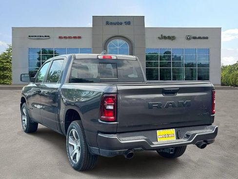 New 2026 RAM 1500 Express AWD/4WD image 3