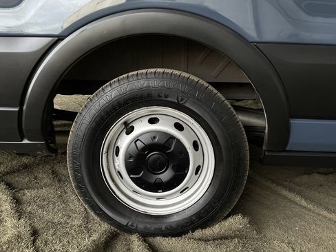 Used 2019 Ford Transit 250 148 High Roof Extended image 10