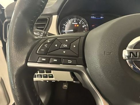 Used 2020 Nissan Rogue Sport SV w/ All-Weather Package AWD/4WD image 17