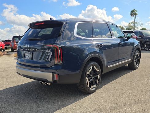 New 2025 Kia Telluride EX image 8